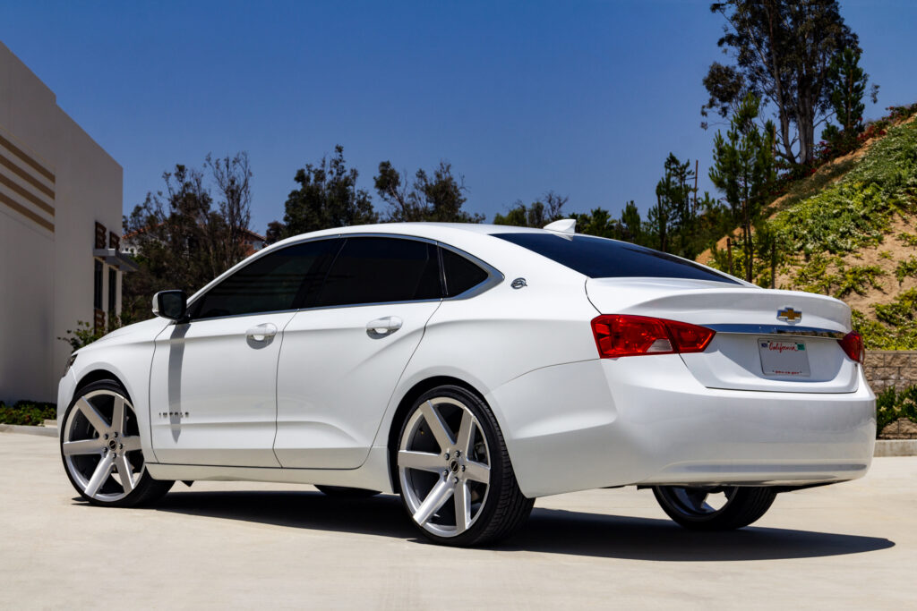 Strada Coda Chevy Impala