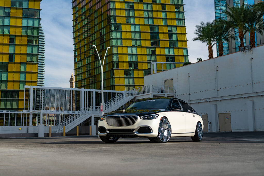 Mercedes Maybach on Strada Wheels Turbina