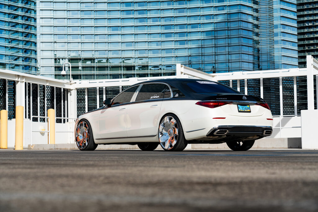 Mercedes Maybach on Strada Wheels Turbina