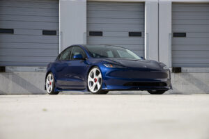 Tesla Model 3 20 inch Vino